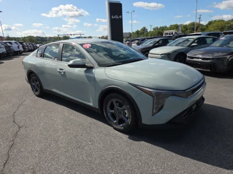 Gray 2026 Kia K4 LXS for sale in Hamburg, PA