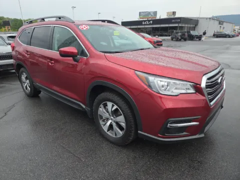 Red 2022 Subaru Ascent Premium for sale in Hamburg, PA