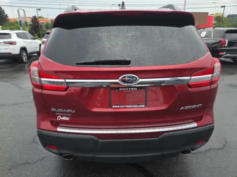 More photos of 2022 Subaru Ascent Premium at Outten Kia, PA