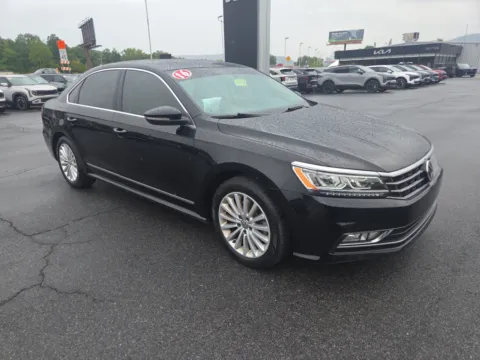Black 2016 Volkswagen Passat 1.8T SE for sale in Hamburg, PA