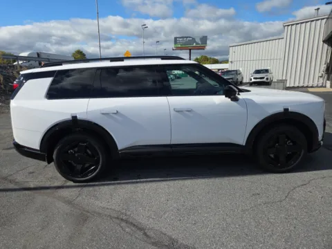 Photos of 2027 Kia Telluride EX AWD for sale in Hamburg, PA at Outten Kia