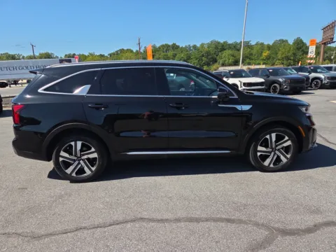 Photos of 2023 Kia Sorento Hybrid EX AWD for sale in Hamburg, PA at Outten Kia