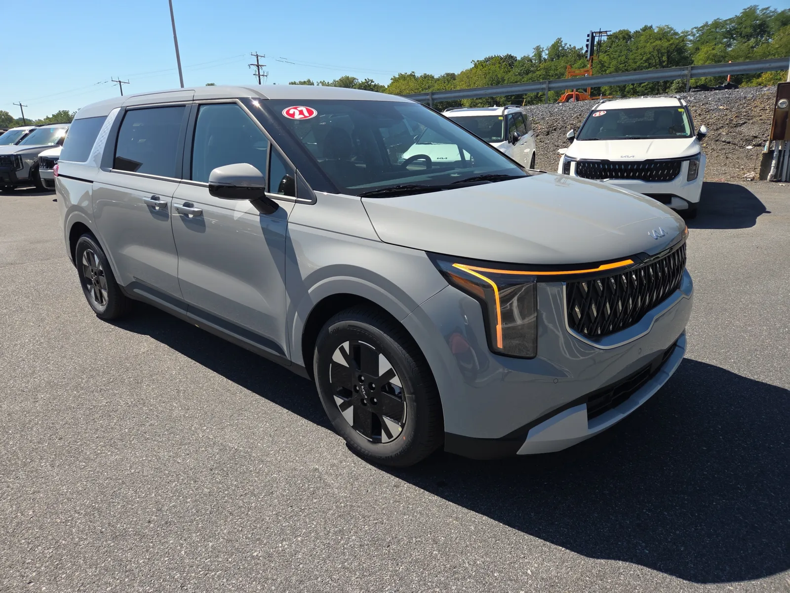Silver 2027 Kia Carnival Hybrid LXS for sale in Hamburg, PA