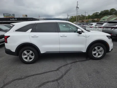 Photos of 2023 Kia Sorento LX AWD for sale in Hamburg, PA at Outten Kia