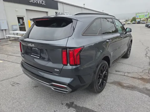 Another view of 2023 Kia Sorento SX AWD for sale in Hamburg, PA at Outten Kia