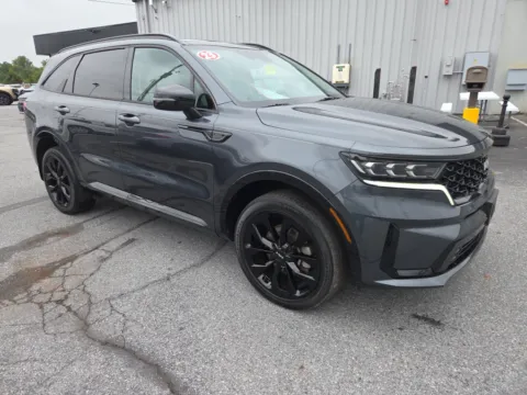 Gray 2023 Kia Sorento SX AWD for sale in Hamburg, PA