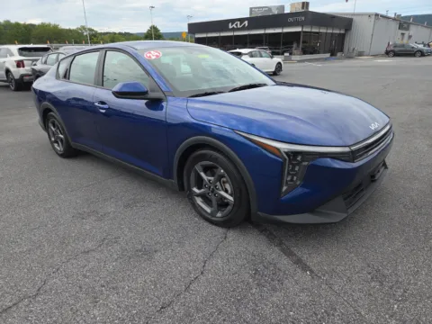 Blue 2025 Kia K4 LXS for sale in Hamburg, PA