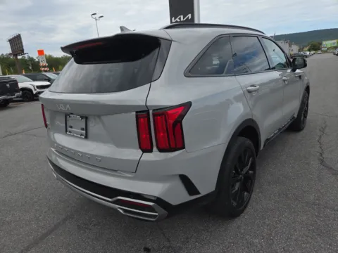 Another view of 2022 Kia Sorento SX AWD for sale in Hamburg, PA at Outten Kia