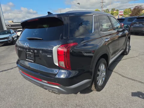 Another view of 2025 Hyundai Palisade SEL AWD for sale in Hamburg, PA at Outten Kia