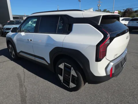 More photos of 2027 Kia EV3 Wind at Outten Kia, PA