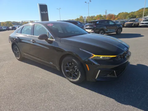Black 2027 Kia K5 LXS for sale in Hamburg, PA