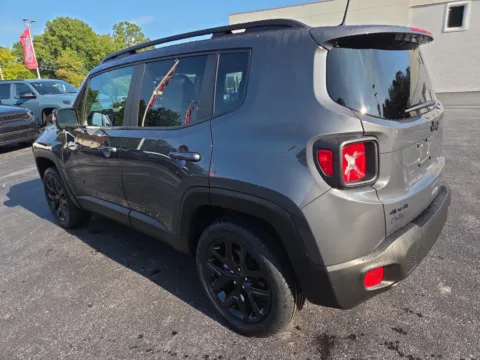 More photos of 2023 Jeep Renegade Altitude at Outten Kia, PA
