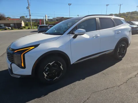 More photos of 2027 Kia Sportage EX AWD at Outten Kia, PA