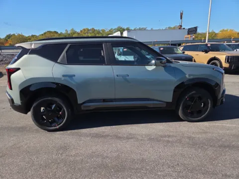 Photos of 2027 Kia Seltos X-Line S AWD for sale in Hamburg, PA at Outten Kia