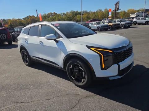 White 2027 Kia Sportage Hybrid EX AWD for sale in Hamburg, PA