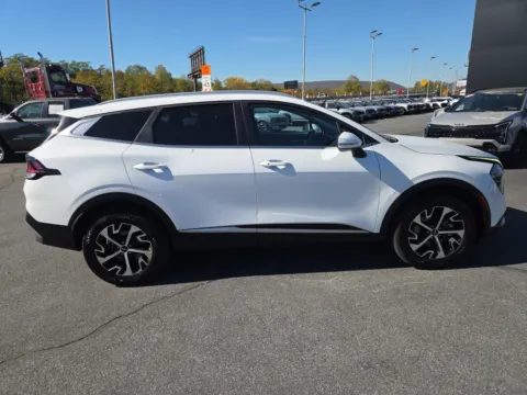 Photos of 2024 Kia Sportage EX AWD for sale in Hamburg, PA at Outten Kia