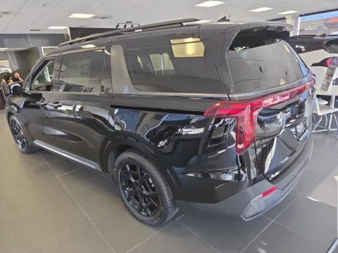 More photos of 2025 Kia Carnival SX Prestige at Outten Kia, PA