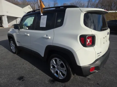 More photos of 2023 Jeep Renegade Limited at Outten Chrysler Dodge Jeep RAM of Hamburg, PA