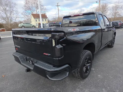Another view of 2019 Chevrolet Silverado 1500 RST for sale in Hamburg, PA at Outten Chrysler Dodge Jeep RAM of Hamburg