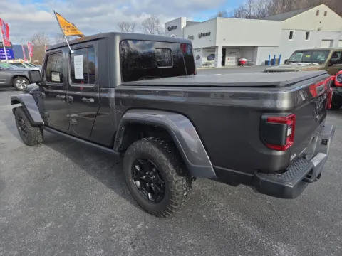 More photos of 2021 Jeep Gladiator Willys at Outten Chrysler Dodge Jeep RAM of Hamburg, PA