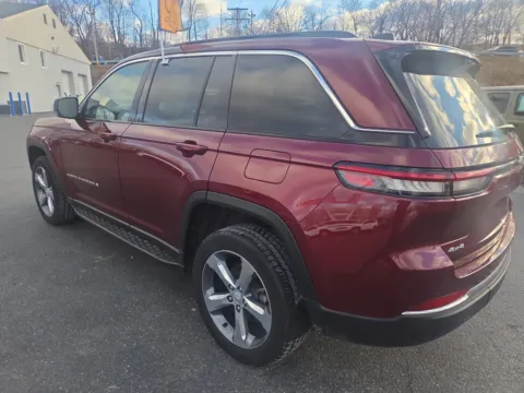 More photos of 2024 Jeep Grand Cherokee Limited at Outten Chrysler Dodge Jeep RAM of Hamburg, PA