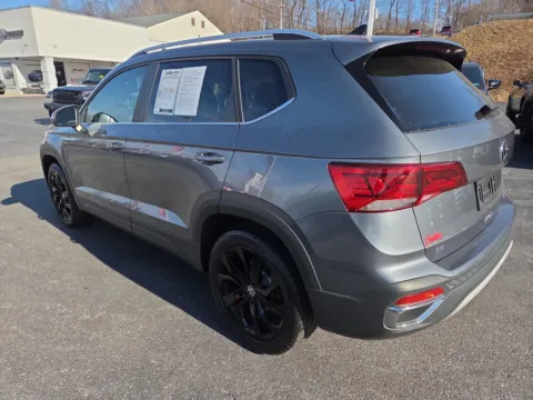 More photos of 2022 Volkswagen Taos SE at Outten Chrysler Dodge Jeep RAM of Hamburg, PA