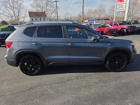 Photos of 2022 Volkswagen Taos SE for sale in Hamburg, PA at Outten Chrysler Dodge Jeep RAM of Hamburg