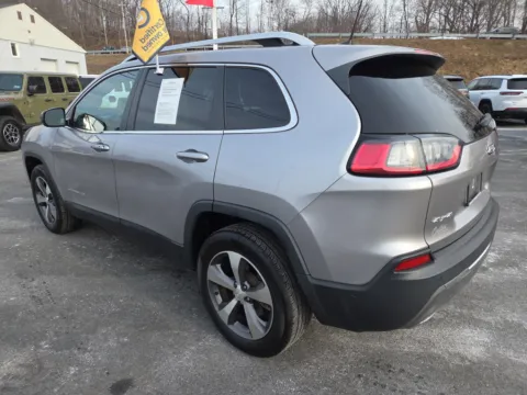 More photos of 2021 Jeep Cherokee Limited at Outten Chrysler Dodge Jeep RAM of Hamburg, PA