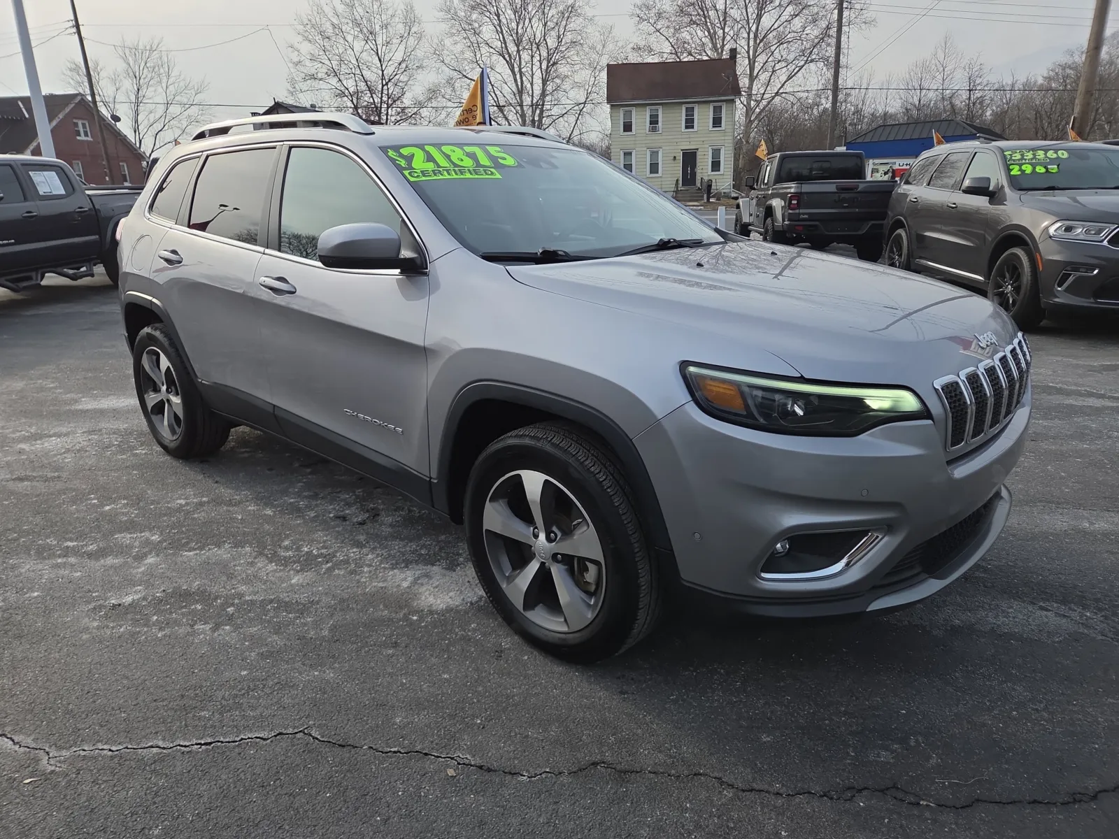 Silver 2021 Jeep Cherokee Limited for sale in Hamburg, PA