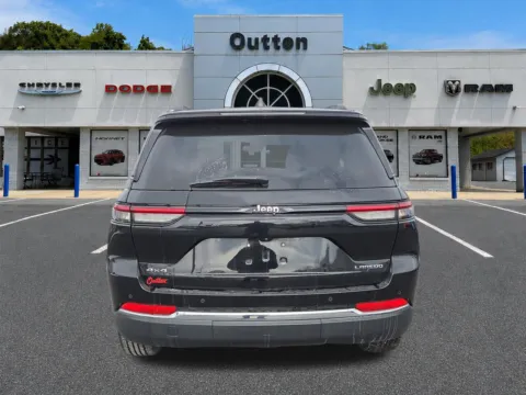 More photos of 2023 Jeep Grand Cherokee Laredo at Outten Chrysler Dodge Jeep RAM of Hamburg, PA
