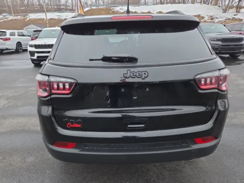 More photos of 2022 Jeep Compass Altitude at Outten Chrysler Dodge Jeep RAM of Hamburg, PA