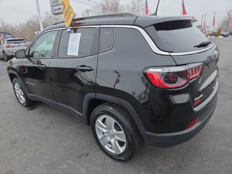 More photos of 2022 Jeep Compass Latitude at Outten Chrysler Dodge Jeep RAM of Hamburg, PA