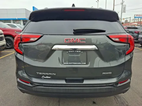 More photos of 2021 GMC Terrain SLE at Outten Chrysler Dodge Jeep RAM of Hamburg, PA