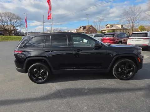 Photos of 2023 Jeep Grand Cherokee Altitude for sale in Hamburg, PA at Outten Chrysler Dodge Jeep RAM of Hamburg