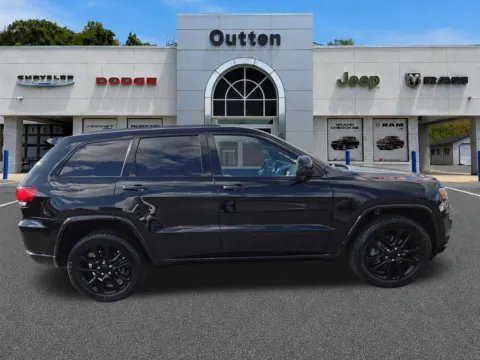 Photos of 2022 Jeep Grand Cherokee WK Laredo X for sale in Hamburg, PA at Outten Chrysler Dodge Jeep RAM of Hamburg