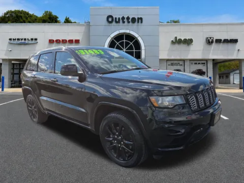 Black 2022 Jeep Grand Cherokee WK Laredo X for sale in Hamburg, PA