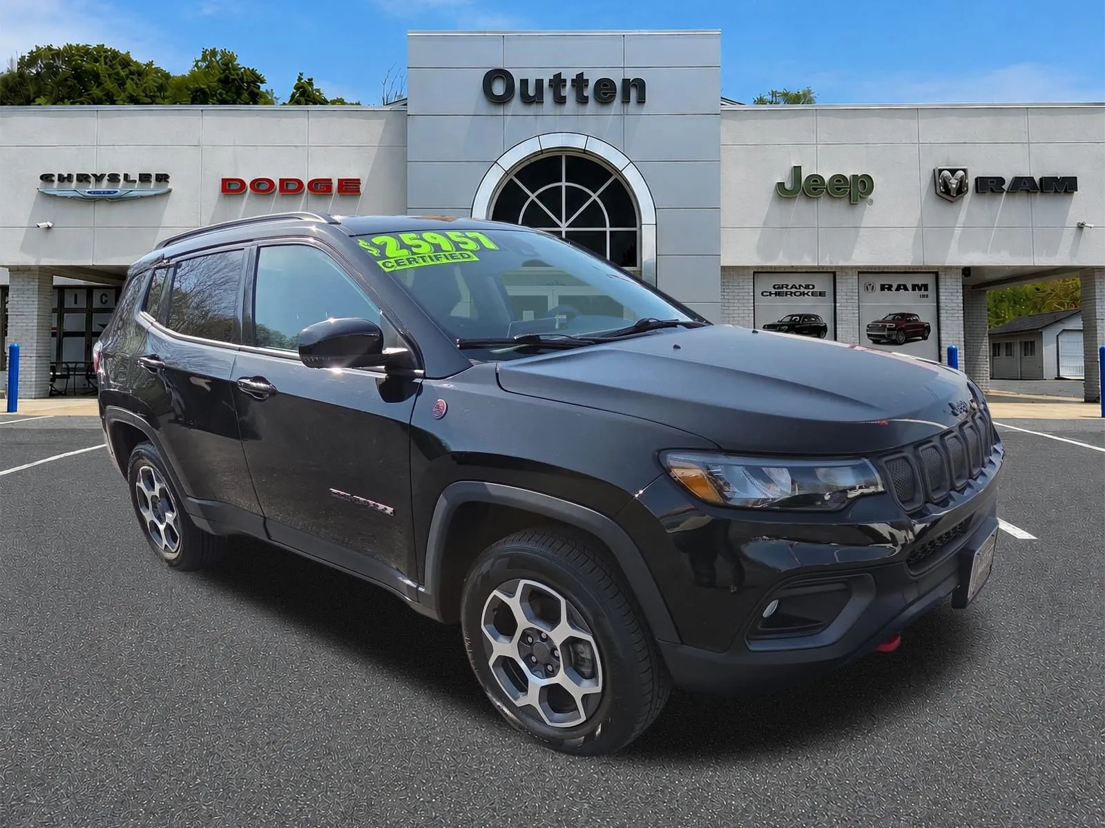 Black 2022 Jeep Compass Trailhawk for sale in Hamburg, PA