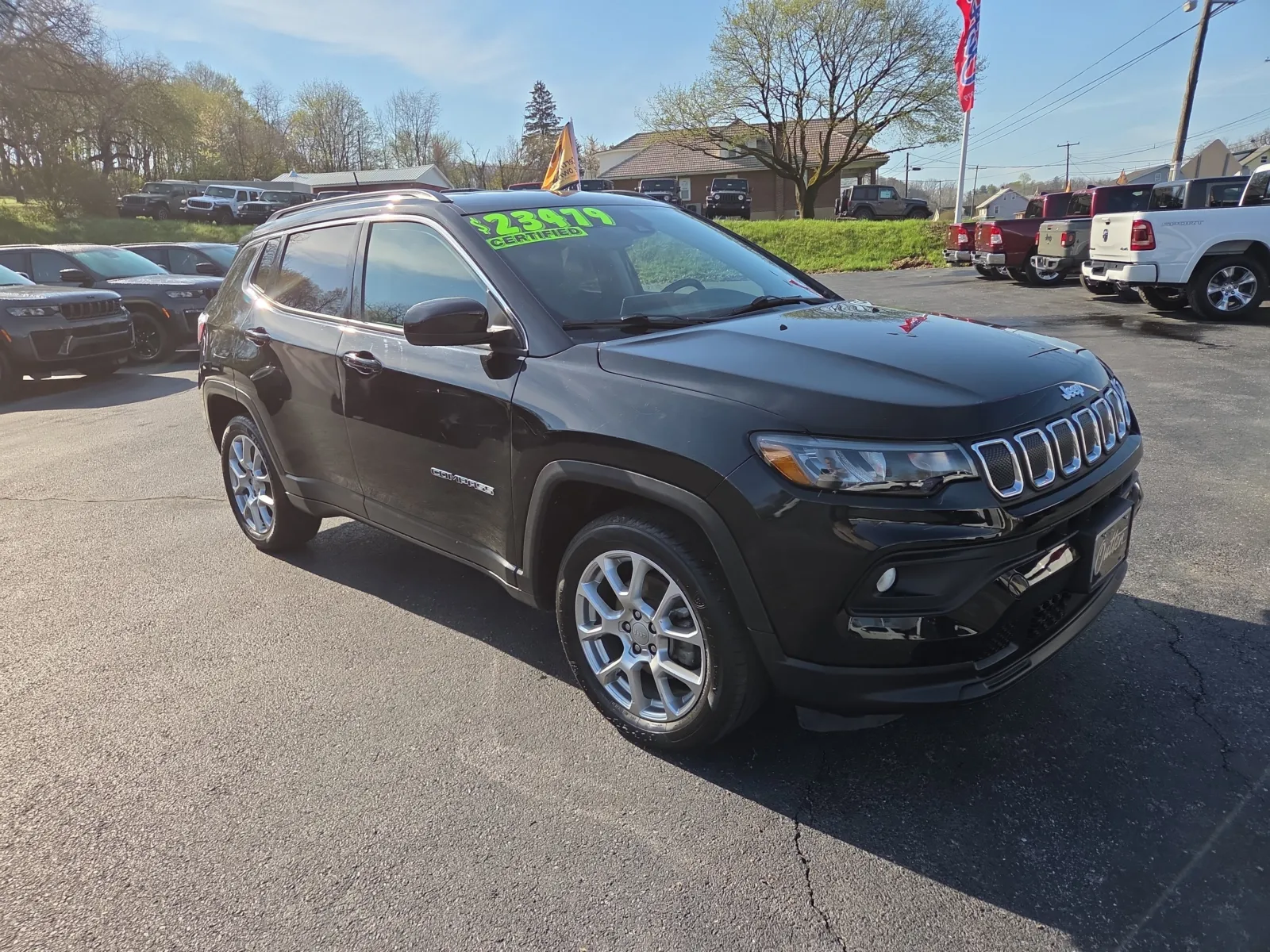Black 2022 Jeep Compass Latitude Lux for sale in Hamburg, PA