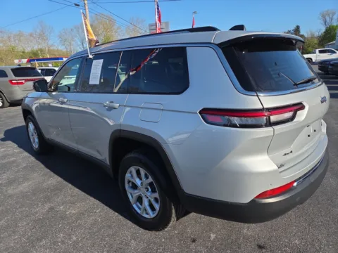 More photos of 2023 Jeep Grand Cherokee L Limited at Outten Chrysler Dodge Jeep RAM of Hamburg, PA