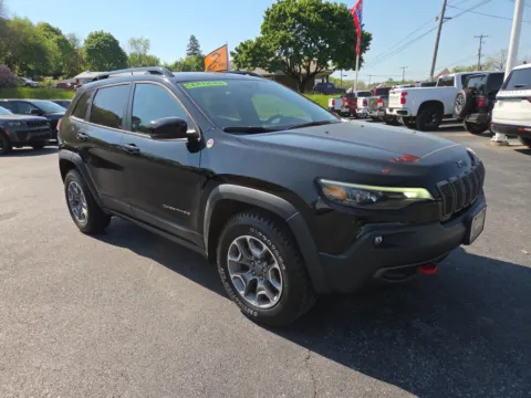 Black 2022 Jeep Cherokee Trailhawk for sale in Hamburg, PA