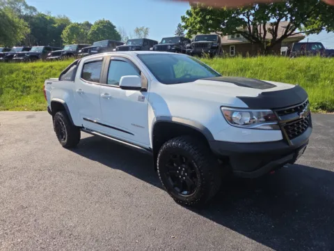White 2019 Chevrolet Colorado 4WD ZR2 for sale in Hamburg, PA