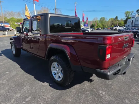 More photos of 2022 Jeep Gladiator Sport S at Outten Chrysler Dodge Jeep RAM of Hamburg, PA