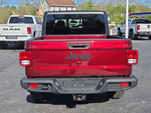 More photos of 2022 Jeep Gladiator Sport S at Outten Chrysler Dodge Jeep RAM of Hamburg, PA
