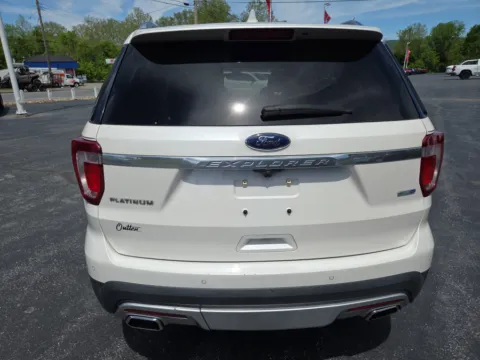 More photos of 2016 Ford Explorer Platinum at Outten Chrysler Dodge Jeep RAM of Hamburg, PA