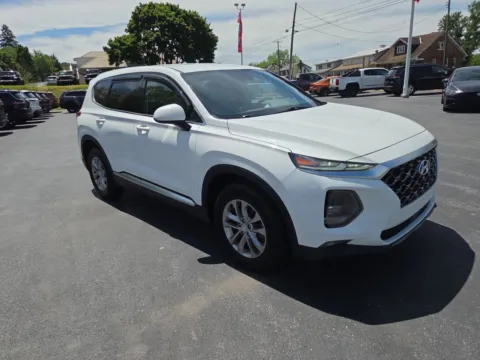 White 2019 Hyundai Santa Fe SEL for sale in Hamburg, PA