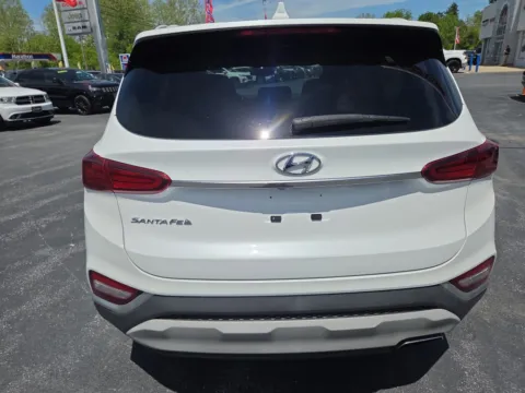 More photos of 2019 Hyundai Santa Fe SEL at Outten Chrysler Dodge Jeep RAM of Hamburg, PA
