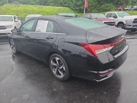 More photos of 2023 Hyundai Elantra Limited at Outten Chrysler Dodge Jeep RAM of Hamburg, PA