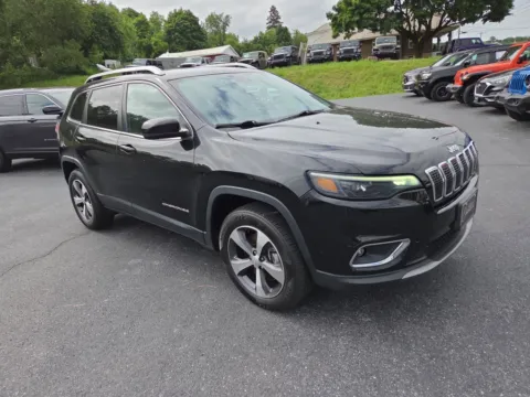 Black 2021 Jeep Cherokee Limited for sale in Hamburg, PA