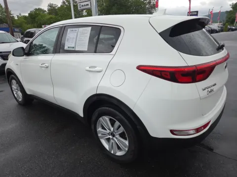 More photos of 2018 Kia Sportage LX at Outten Chrysler Dodge Jeep RAM of Hamburg, PA