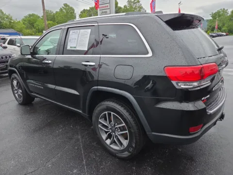 More photos of 2019 Jeep Grand Cherokee at Outten Chrysler Dodge Jeep RAM of Hamburg, PA